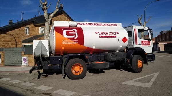 Camión de reparto 4x4